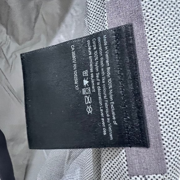 Lululemon X Robert Geller 'Take The Moment' Nylon Parka - Picture 7 of 8